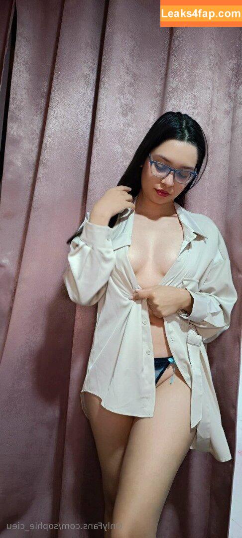sophie_cieu /  leaked photo photo #0003