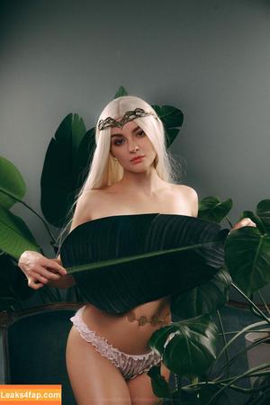 Sophie Katssby photo #0484