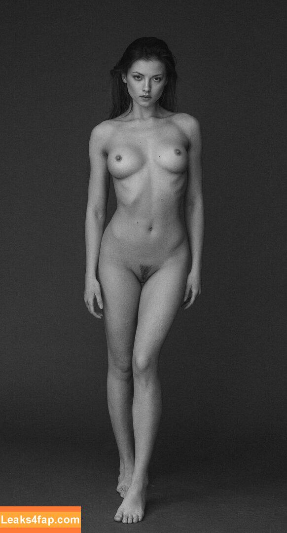 Sophie La Sage / sophie_la_sage / sophielasage_official leaked photo photo #0082