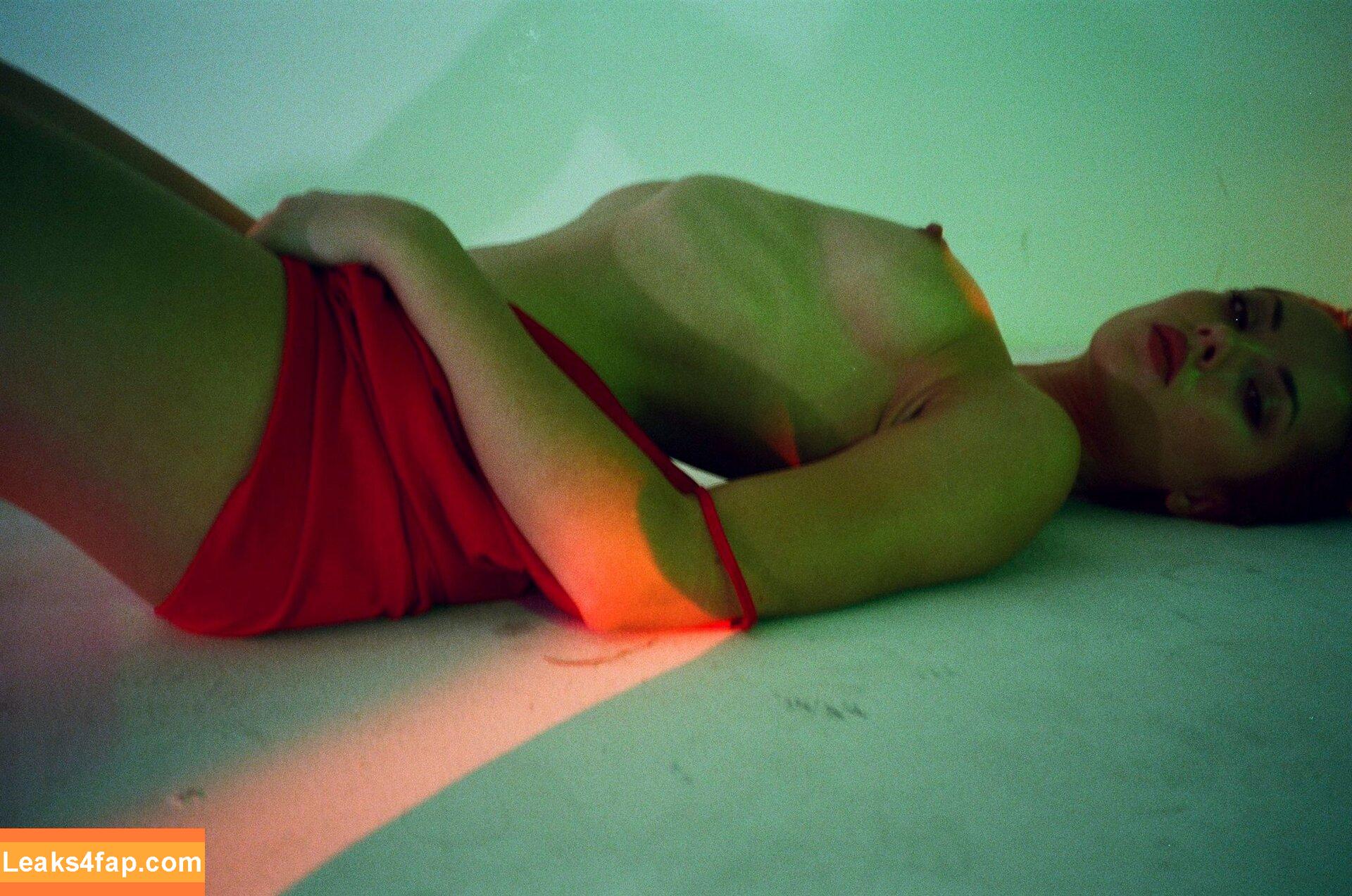 Sophie La Sage / sophie_la_sage / sophielasage_official слитое фото фото #0115