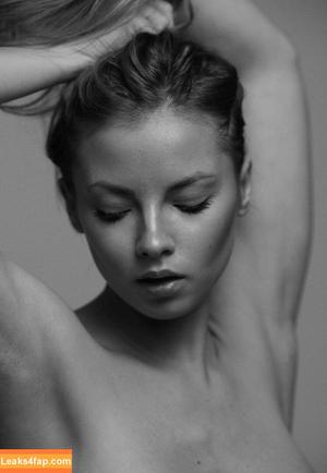 Sophie La Sage photo #0580