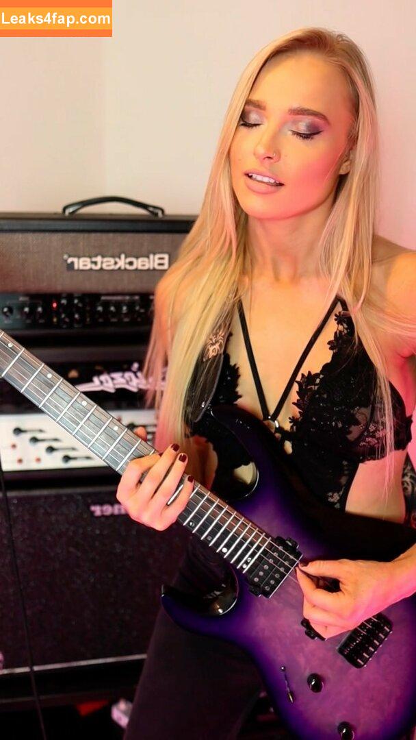 Sophie Lloyd / SophieGuitar / sophieguitar_ leaked photo photo #0003