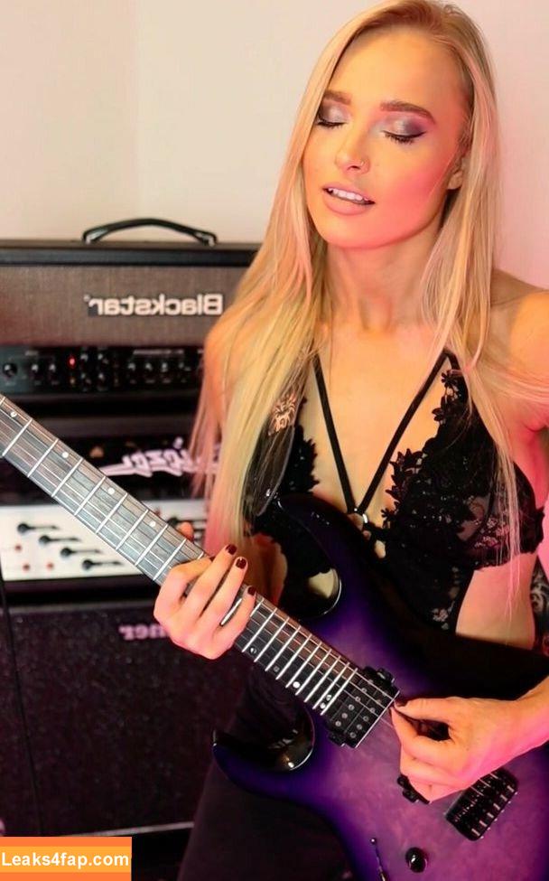 Sophie Lloyd / SophieGuitar / sophieguitar_ leaked photo photo #0008