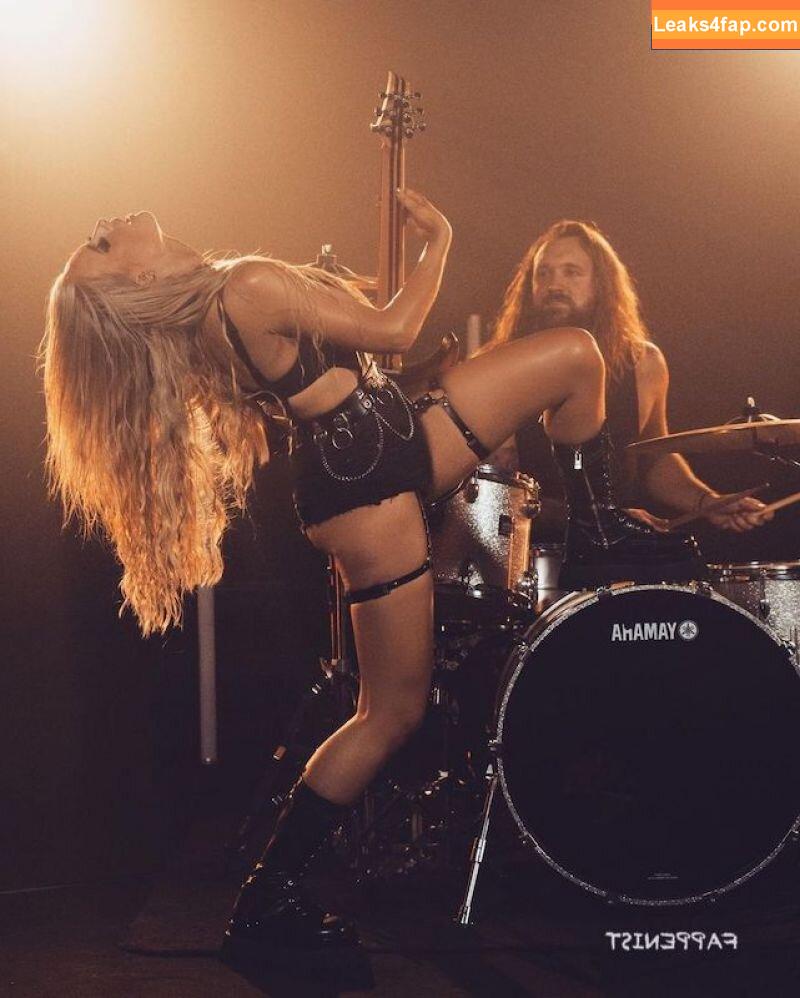 Sophie Lloyd / SophieGuitar / sophieguitar_ leaked photo photo #0025