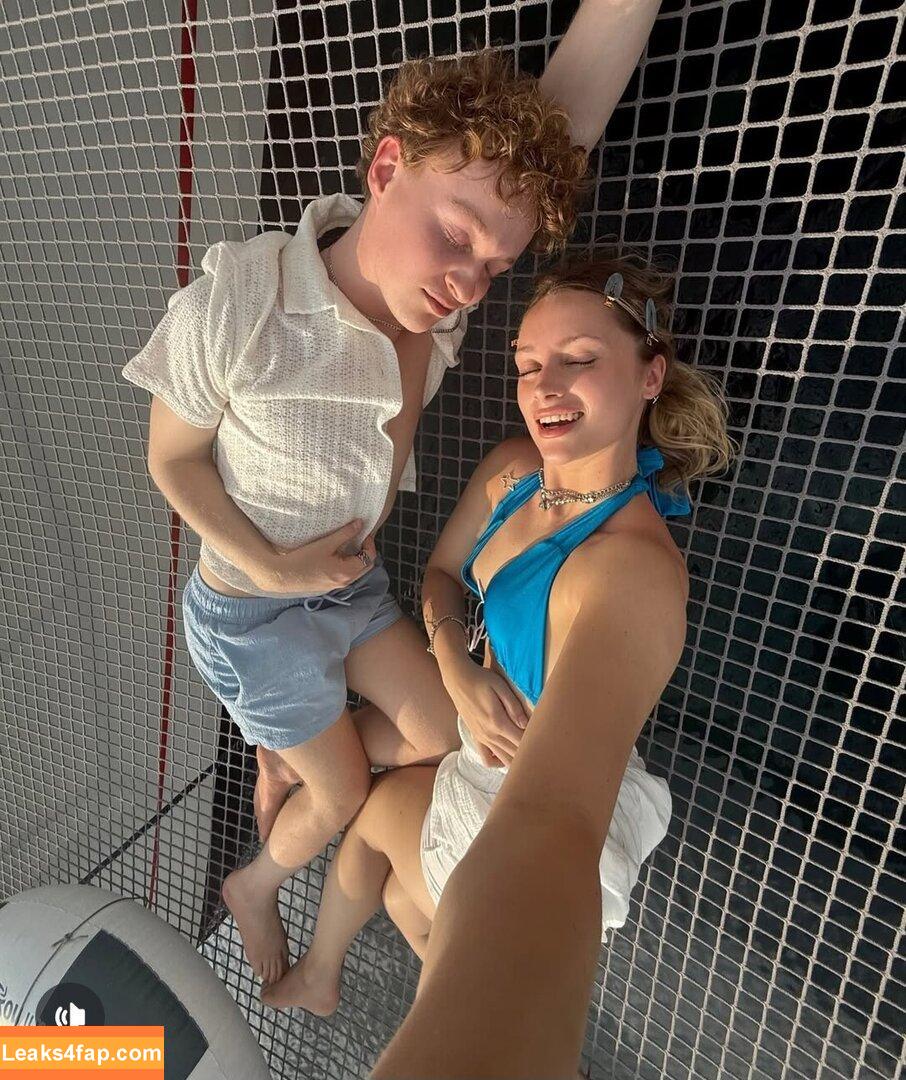 Sophie Morelli / marissamorelli / sewphy / sophmorelli leaked photo photo #0053