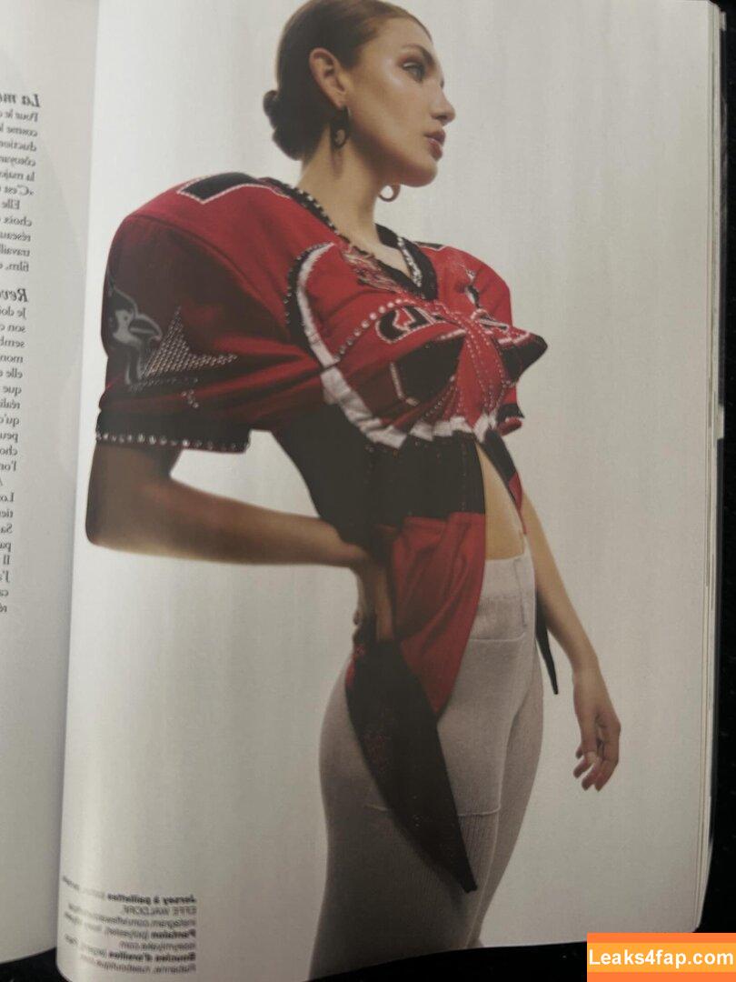 Sophie Nelisse / sophie__nelisse leaked photo photo #0128