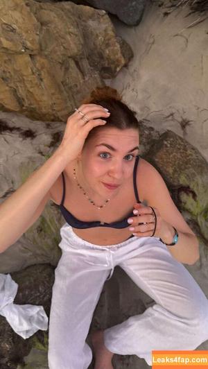 Sophie Nelisse фото #0112