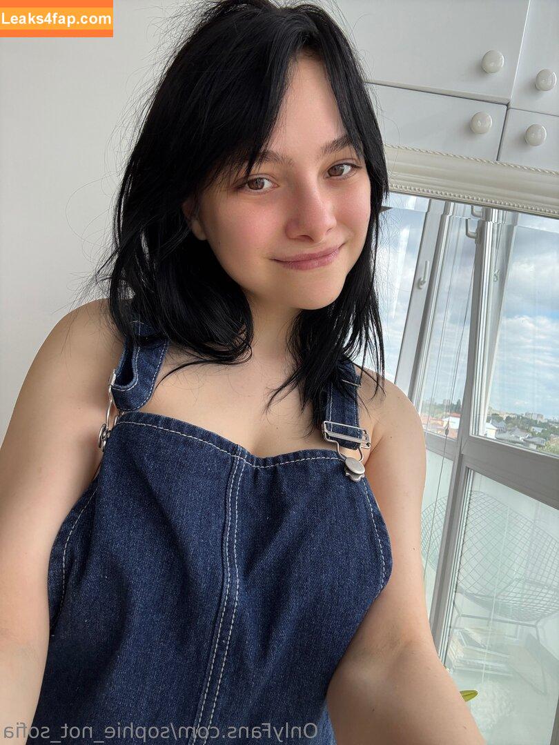 sophie_not_sofia /  leaked photo photo #0039