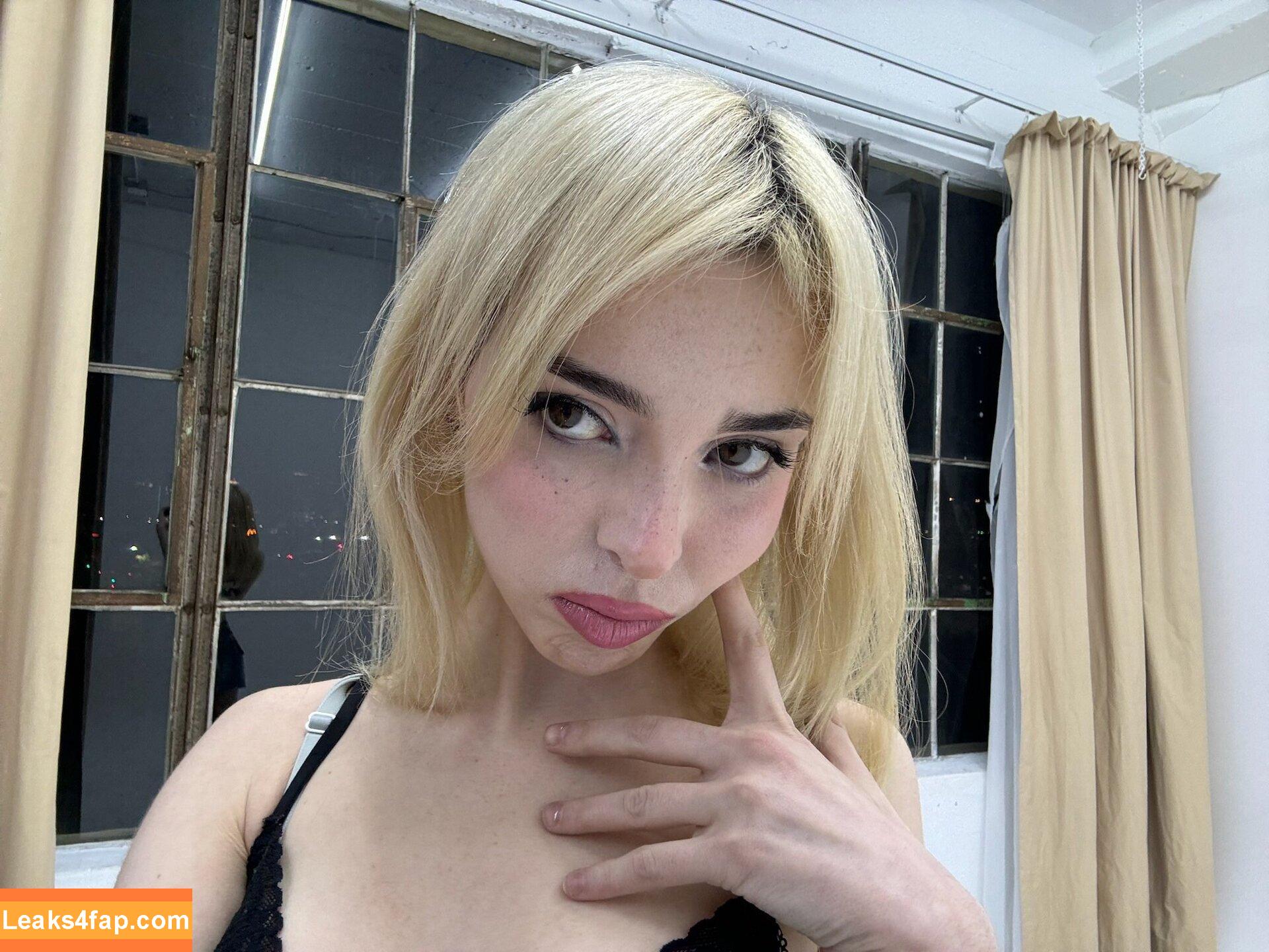 Sophie Powers / https: / sophiep0wers leaked photo photo #0170