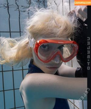 Sophie Powers photo #0159