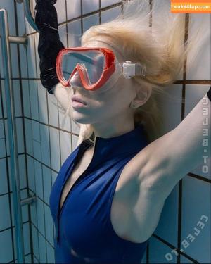 Sophie Powers photo #0160