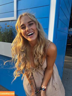Sophie Riedemann photo #0373