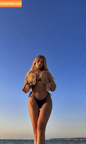 Sophie Schnur photo #0053
