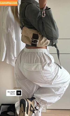 Sophie Schnur photo #0101