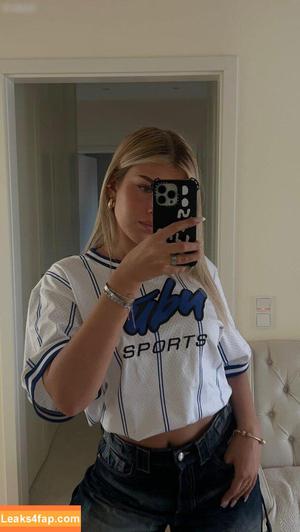 Sophie Schnur photo #0128