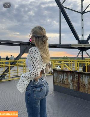 Sophie Schnur photo #0427