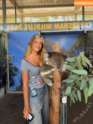 Sophie Schnur photo #0445