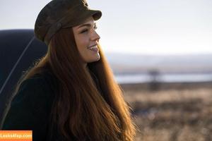 Sophie Skelton photo #0034