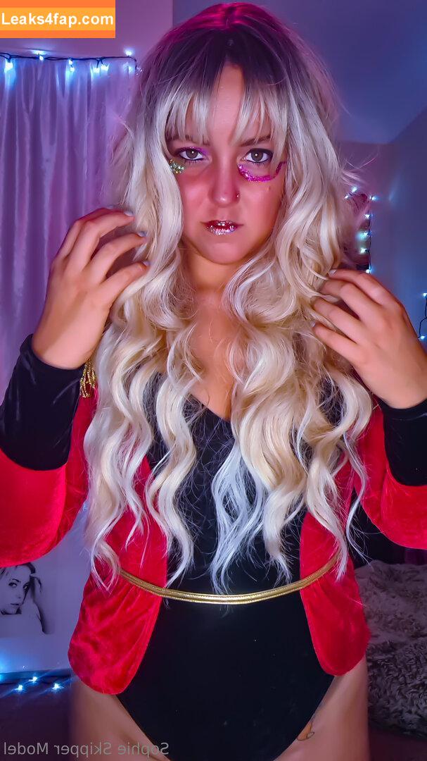 sophie.skipper /  leaked photo photo #0019