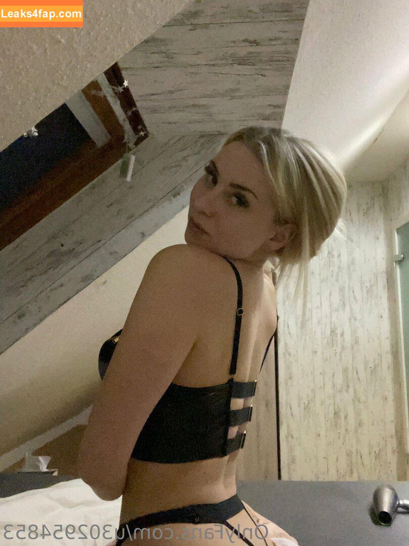 sophie-taylooor / sophietaylr leaked photo photo #0001