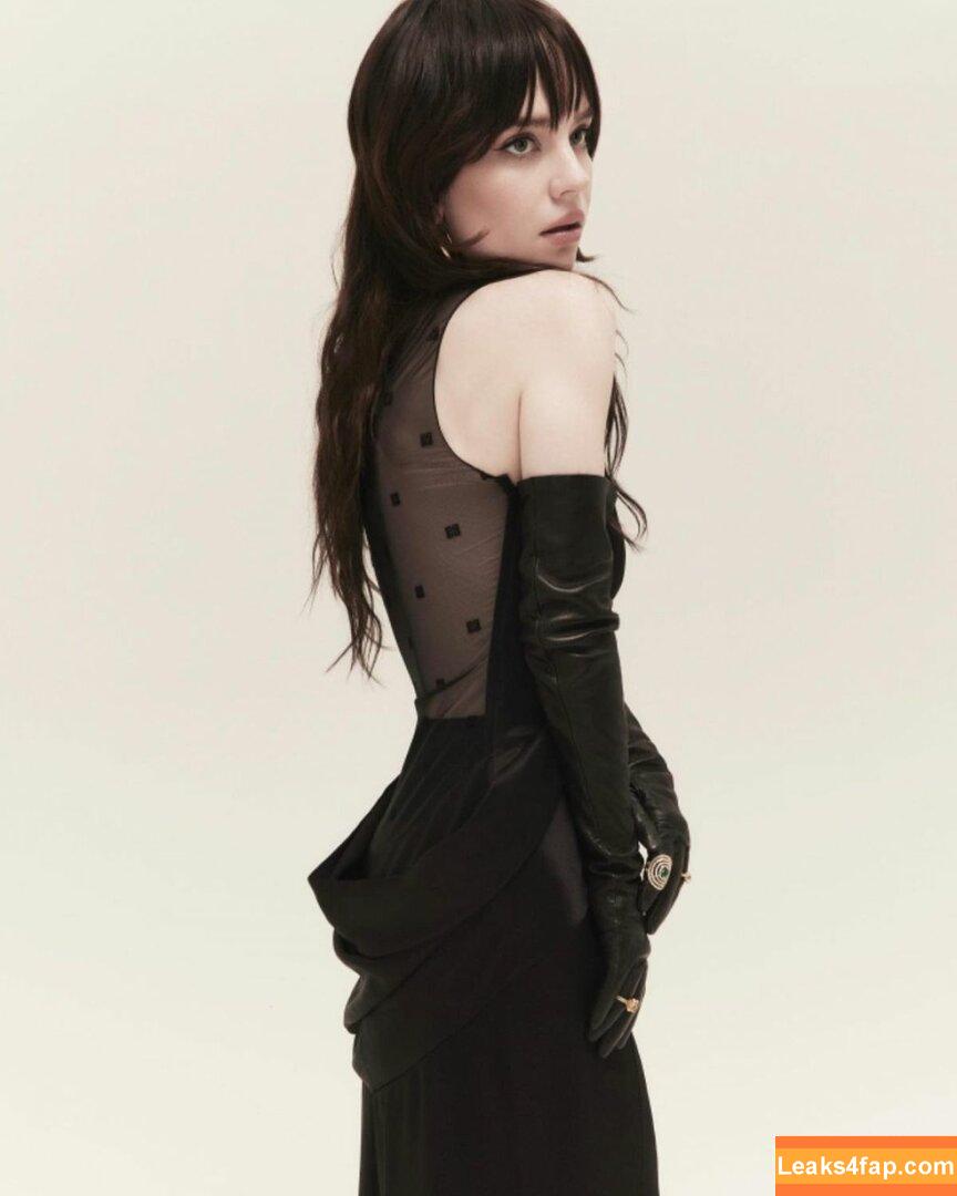 Sophie Thatcher / soapy.t слитое фото фото #0007