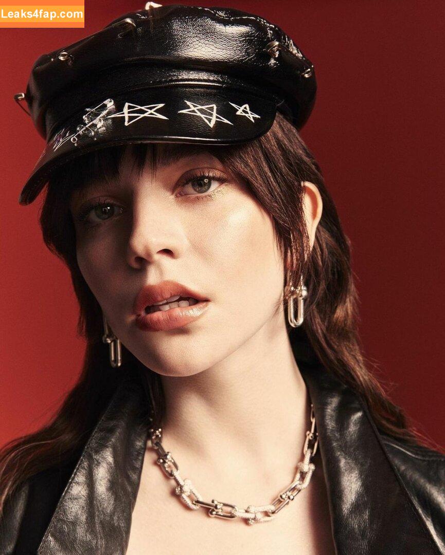 Sophie Thatcher / soapy.t слитое фото фото #0009