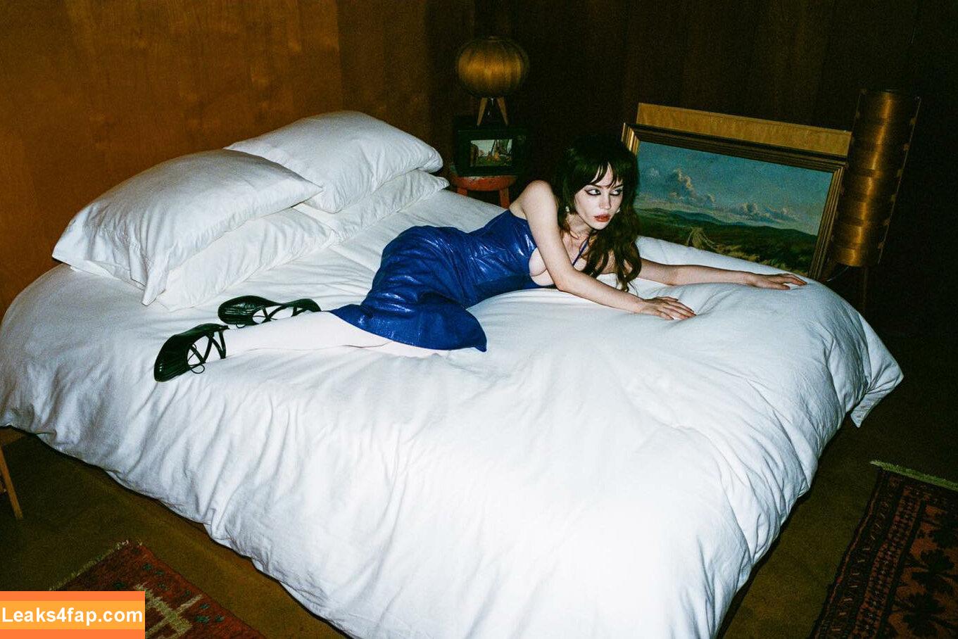 Sophie Thatcher / soapy.t слитое фото фото #0023