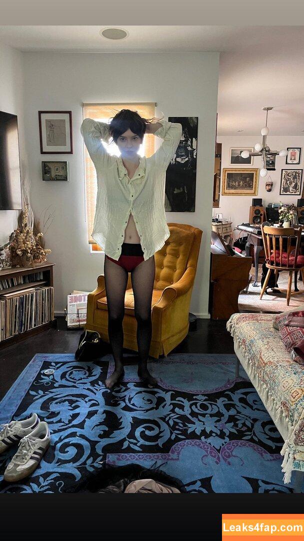 Sophie Thatcher / soapy.t слитое фото фото #0041