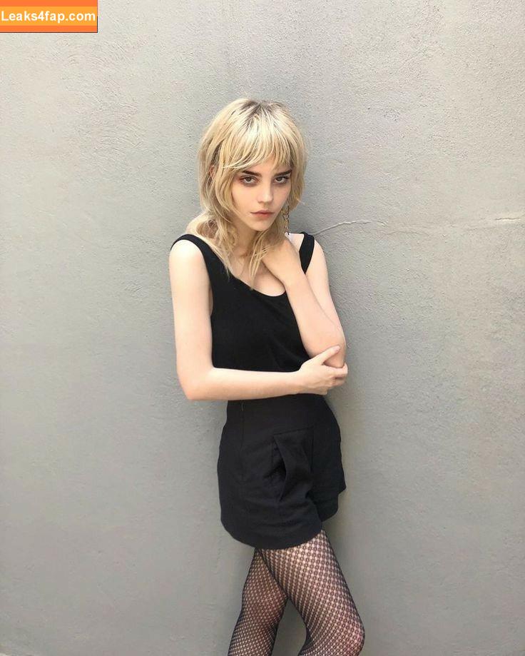 Sophie Thatcher / soapy.t leaked photo photo #0057