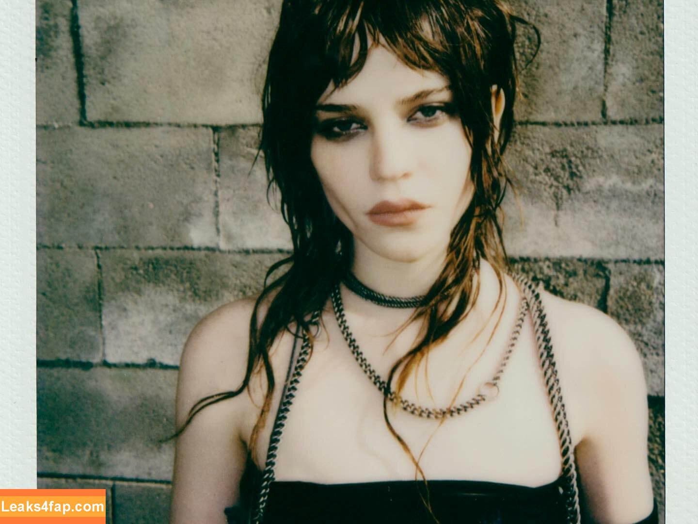 Sophie Thatcher / soapy.t leaked photo photo #0153