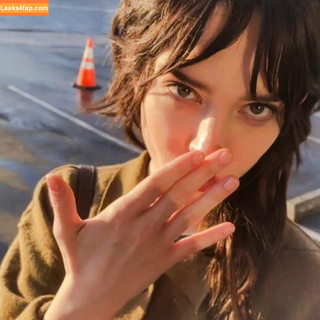 Sophie Thatcher / soapy.t leaked photo photo #0227
