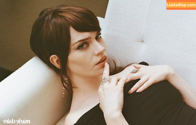 Sophie Thatcher / soapy.t leaked photo photo #0290