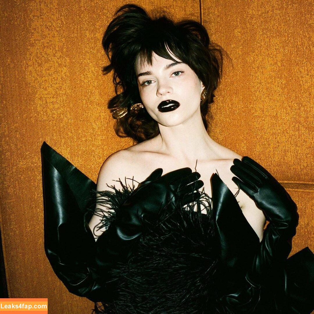 Sophie Thatcher / soapy.t leaked photo photo #0374