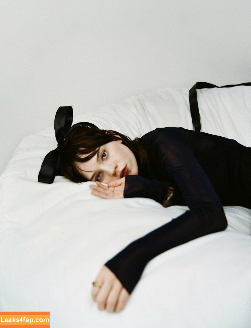Sophie Thatcher / soapy.t leaked photo photo #0407