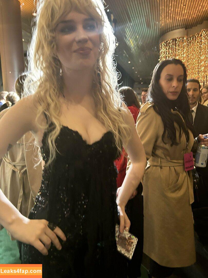 Sophie Thatcher / soapy.t leaked photo photo #0524