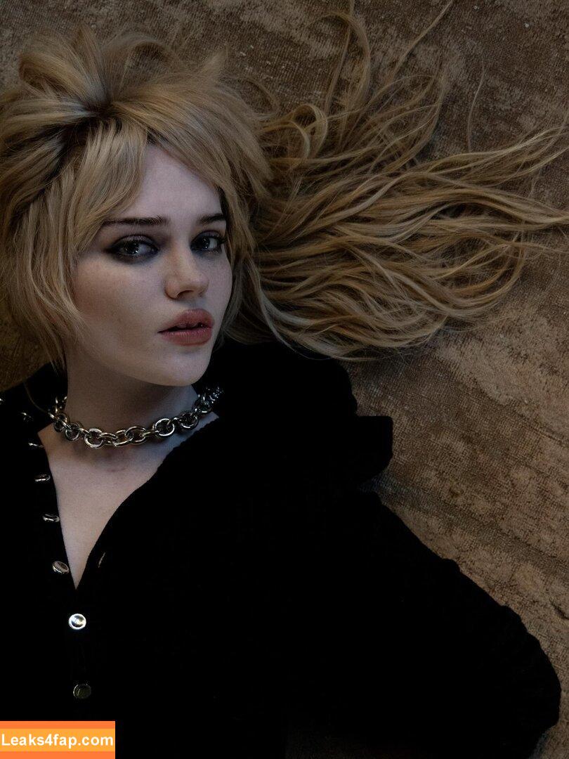 Sophie Thatcher / soapy.t leaked photo photo #0693