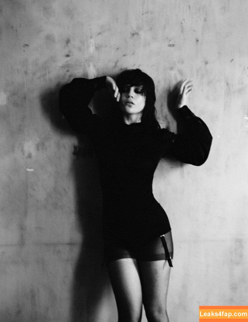 Sophie Thatcher / https: / soapy.t / sophie_thatcher / thesophiethatcher leaked photo photo #0819