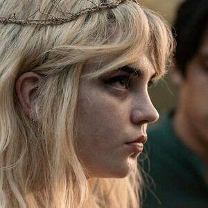 Sophie Thatcher фото #0006