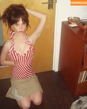 Sophie Thatcher фото #0034