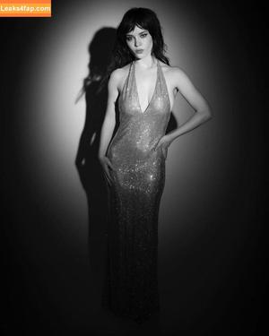 Sophie Thatcher фото #0040