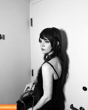 Sophie Thatcher photo #0071