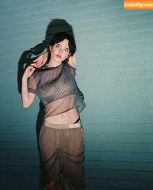 Sophie Thatcher photo #0076