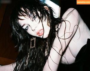 Sophie Thatcher photo #0125