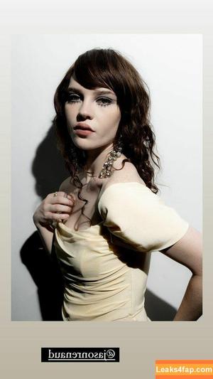 Sophie Thatcher photo #0234