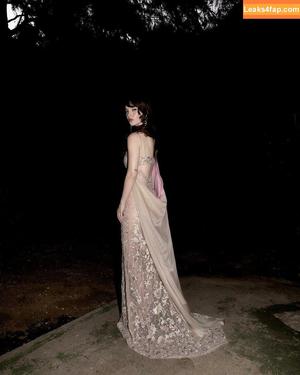 Sophie Thatcher photo #0237