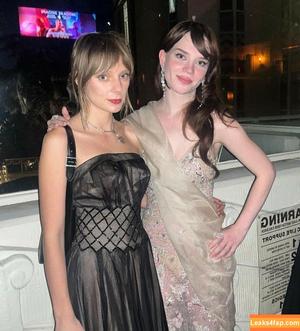 Sophie Thatcher photo #0254