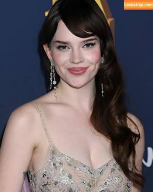 Sophie Thatcher photo #0258