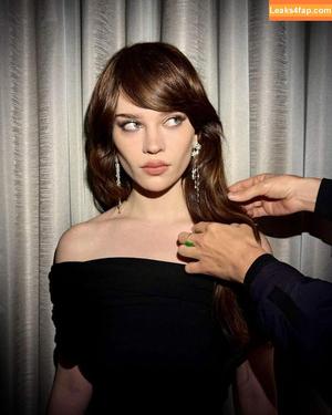Sophie Thatcher photo #0263