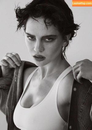 Sophie Thatcher photo #0381