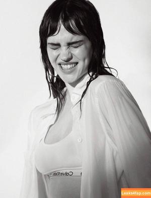 Sophie Thatcher photo #0383
